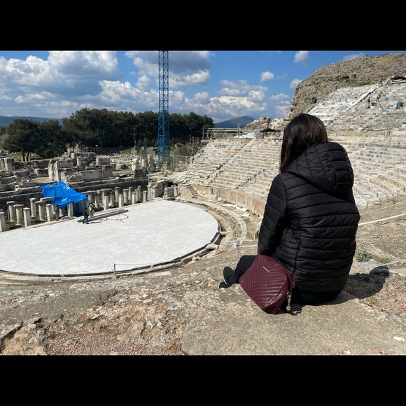 Meet your Posher, Madhuri - Picture 1 of 1